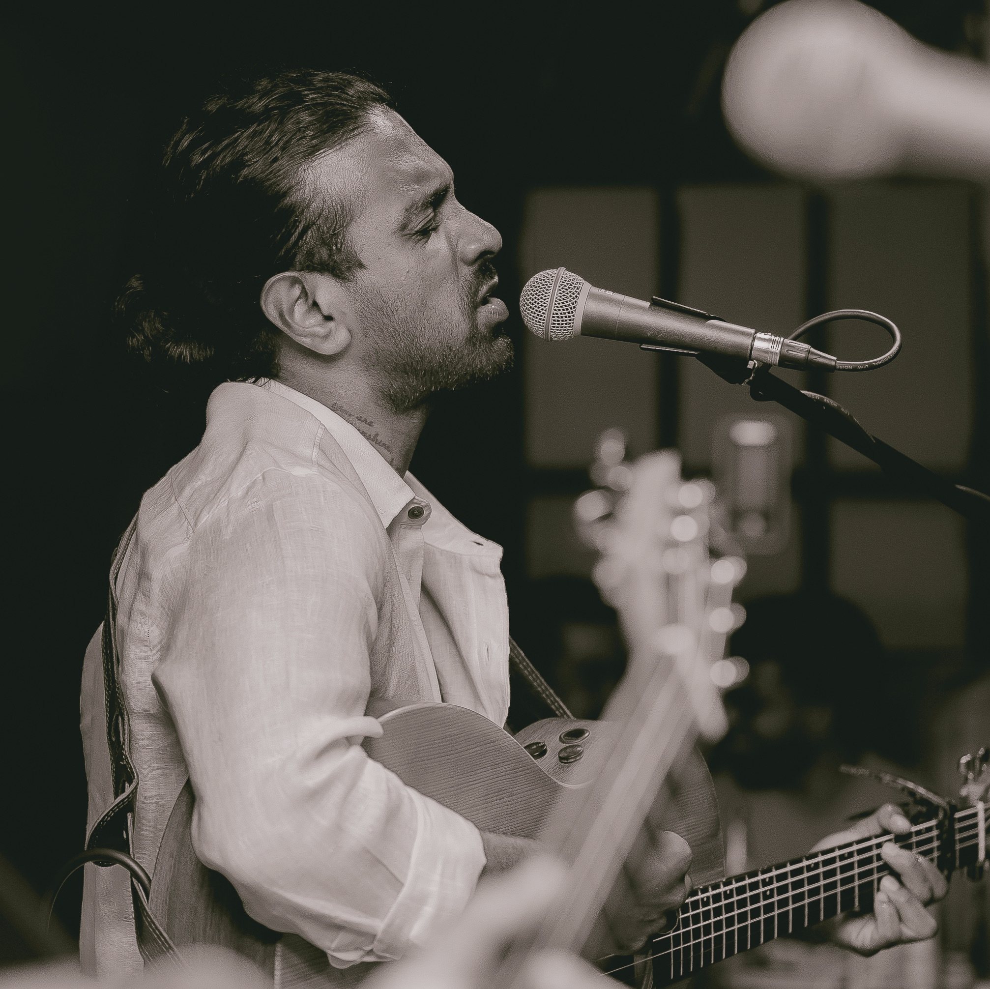 Nidi Nathi Raya, live at In On the Green